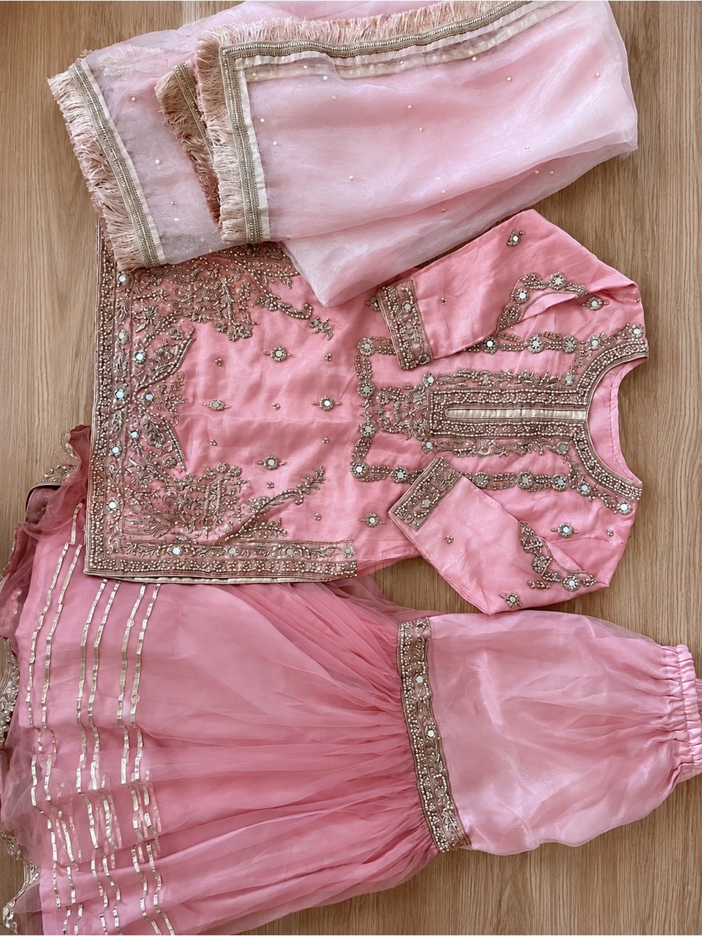 Pakistani/Indian heavy pink womens outfit